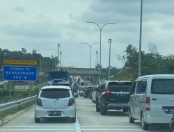 Diberlakukan One Way Untuk Antisipasi Macet di Tol Bangkinang – Koto Kampar