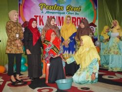 Pentas Seni Sekaligus Peringati Hari Ibu, Bunda PAUD Kampar : Kilauan Kreativitas TK Muhairoh