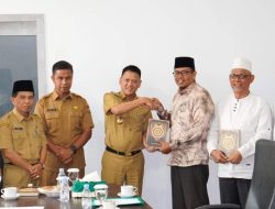 Ciptakan Generasi Penghafal, Maqari Provinsi Riau Serahkan 460 Al-Qur’an Ke LPTQ Kabupaten Kampar