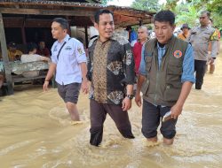 Tingginya Curah Hujan, 150 Rumah Warga Desa Penyasawan, Kampar Direndam Banjir 