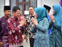 PJ Bupati Kampar Hadiri Dan Saksikan Langsung PMT Bagi Anak Terindikasi Stunting Dan Ibu Hamil Beresiko Stunting Oleh Ketua TP PKK Prov. Riau