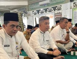 Kasat Pol PP Kampar Arizon dan Jajaran Hadiri Isra’ Mi’raj di Mesjid At-Taubah