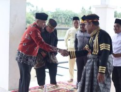 Penjabat Bupati Kampar Menghadiri Halal Bi Halal Pasukuan Domo Kenegrian Air Tiris
