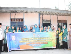 Peduli Stunting, Pj Ketua TP PKK Ricana Hambali Langsung Berikan Tambahan Makanan ke Rumah Anak Stunting