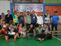 Sukses Digelar, Berikut Para Juara di Open Turnamen Badminton PWI Kampar/PBSI Kampar