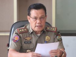 Satpol PP Kampar Ingatkan Pemilik Reklame Agar Mengurus Izin Perpanjangan, Jika Tidak Akan Dicopot